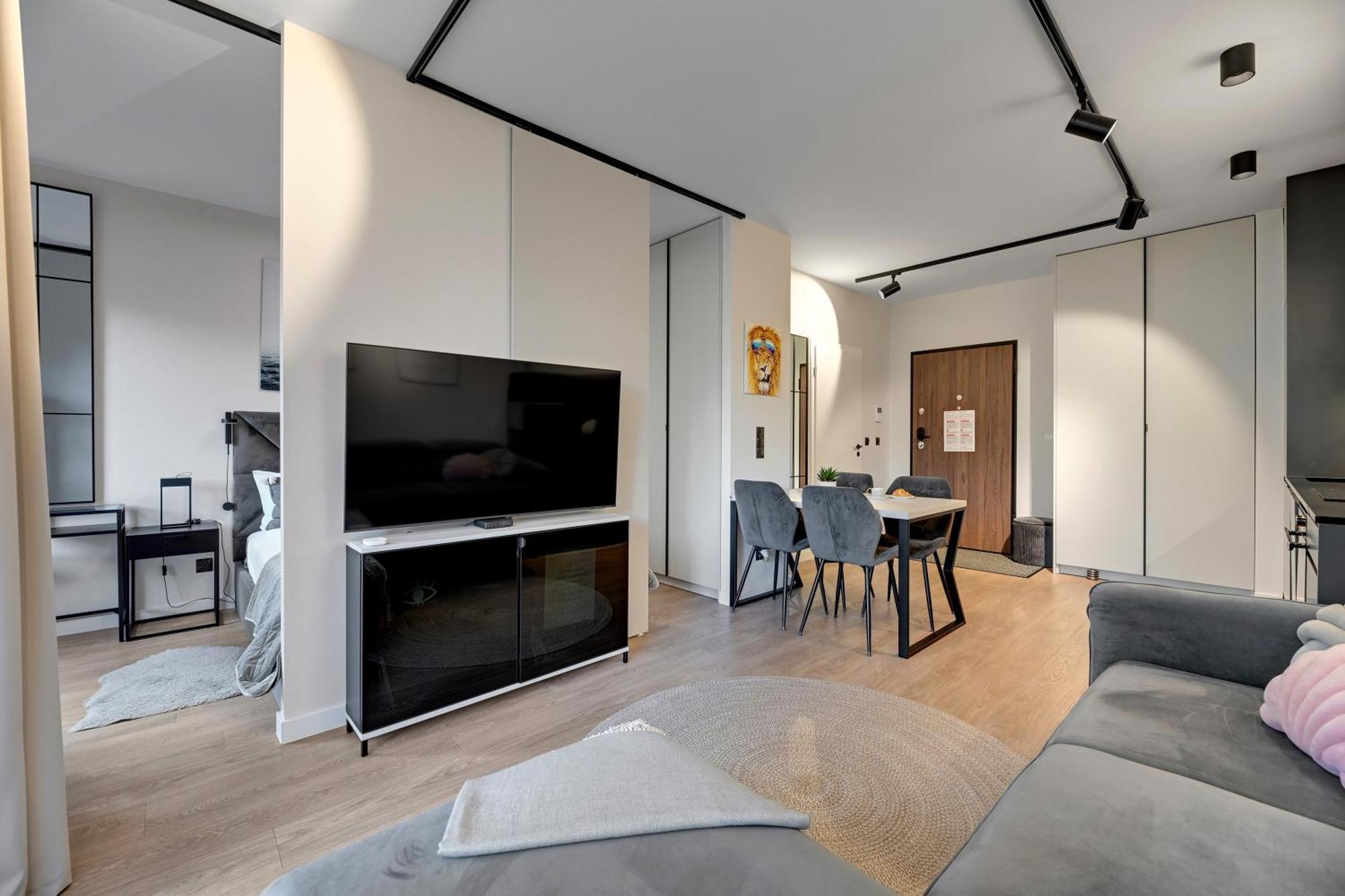 Scala City Center Premium Studios By Lion Apartments غدانسك المظهر الخارجي الصورة
