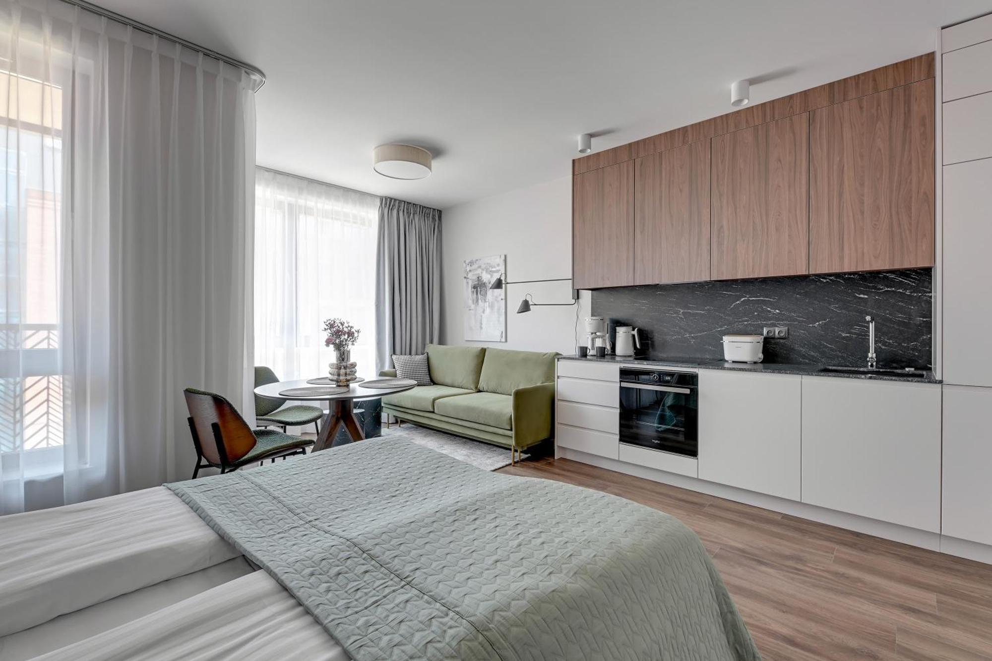 Scala City Center Premium Studios By Lion Apartments غدانسك المظهر الخارجي الصورة