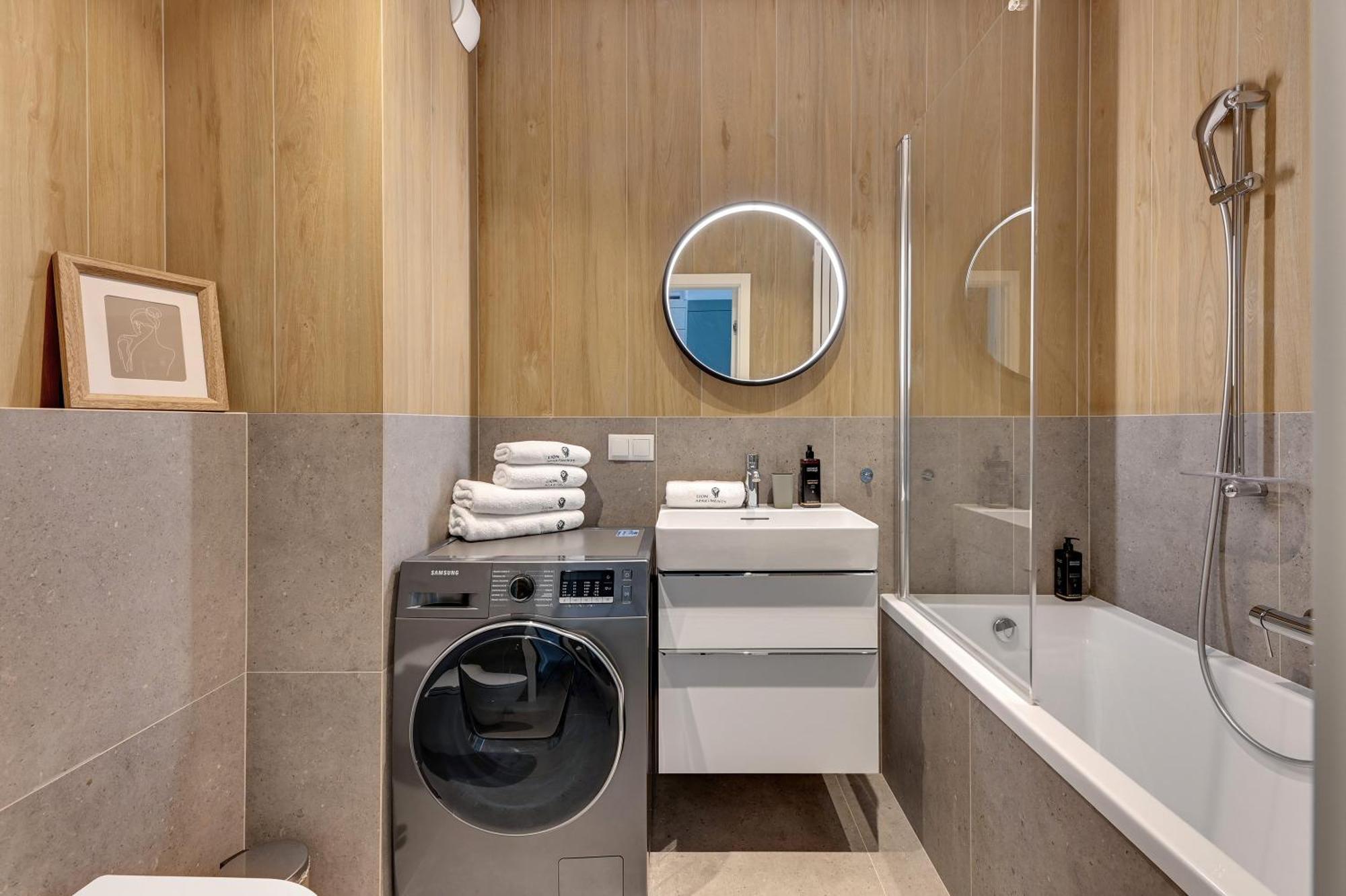 Scala City Center Premium Studios By Lion Apartments غدانسك المظهر الخارجي الصورة